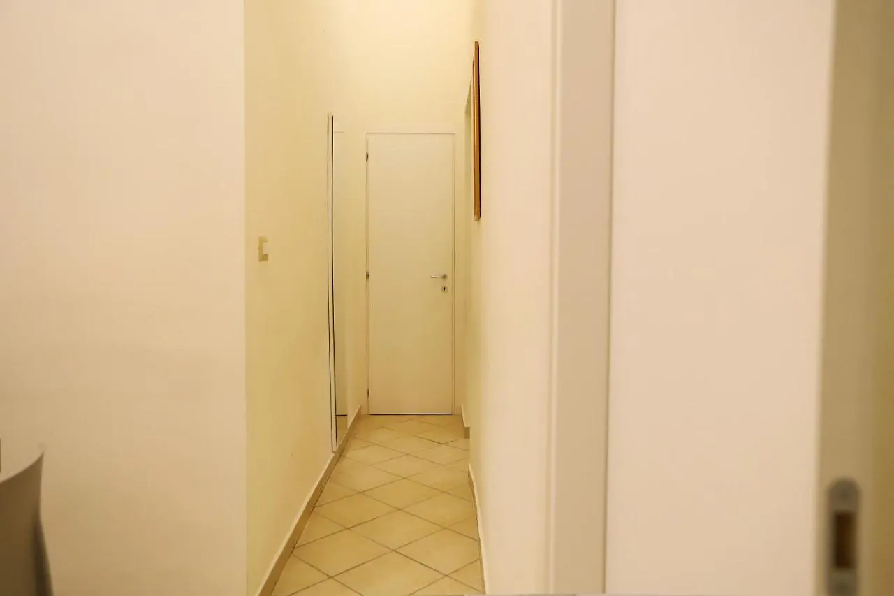 A Due Passi Dall'Orto Botanico Di Napoli By Wonderful Italy Apartman